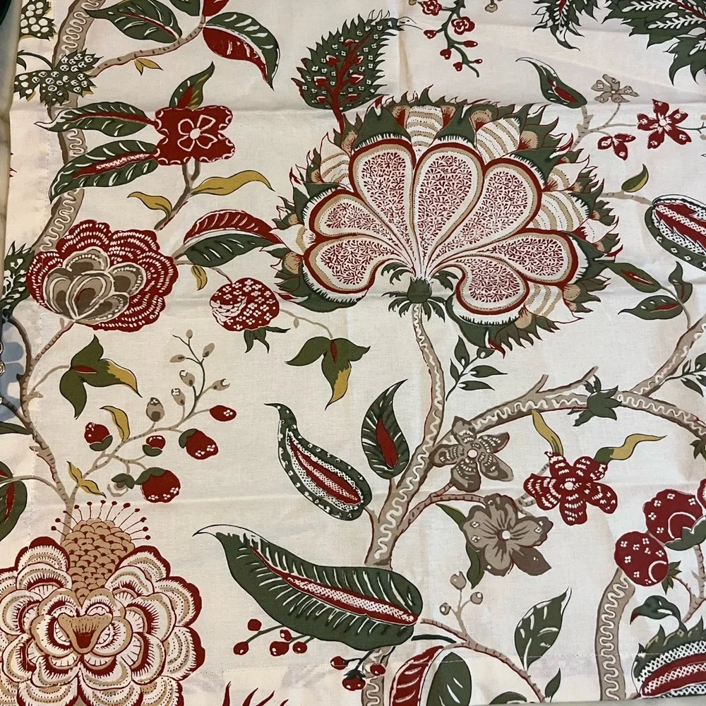 Floral Patterned Williams Sonoma Kitchen towel/  New!Firm Price